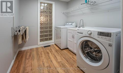 1507 Muskoka 117 Road, Bracebridge, ON - Indoor Photo Showing Laundry Room