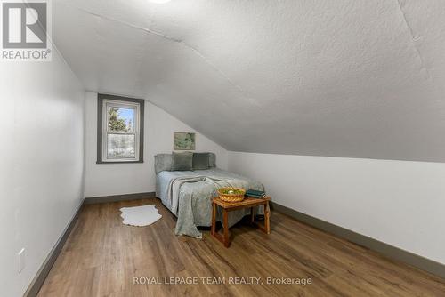 21 Philip Street, Madawaska Valley, ON - Indoor