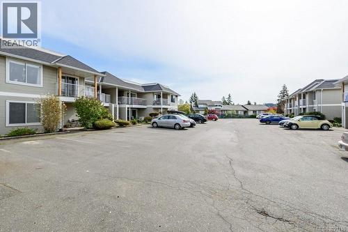 211 130 Back Rd, Courtenay, BC - Outdoor With Balcony