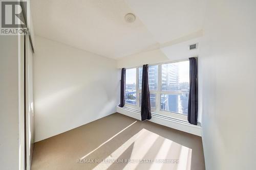 801 - 72 Esther Shiner Boulevard, Toronto, ON - Indoor Photo Showing Other Room