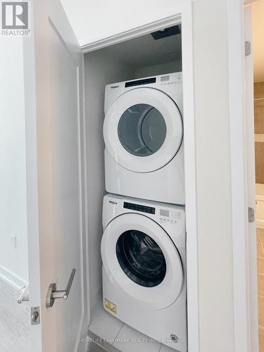 2703 - 99 John Street, Toronto, ON - Indoor Photo Showing Laundry Room