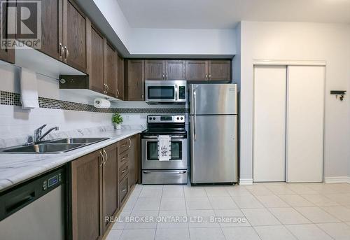 404 - 40 FERNDALE DRIVE S  Barrie, ON L4N 2L3