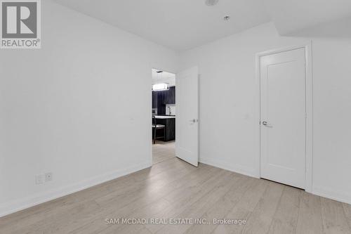 1010 - 110 Marine Parade Drive, Toronto, ON - Indoor Photo Showing Other Room