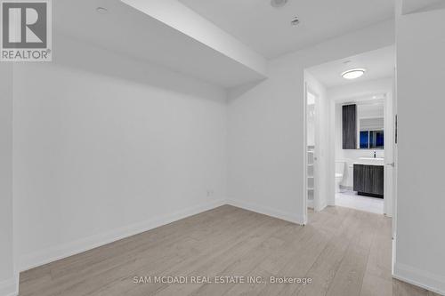 1010 - 110 Marine Parade Drive, Toronto, ON - Indoor Photo Showing Other Room