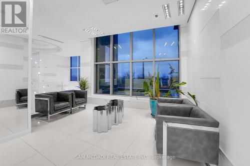 1010 - 110 Marine Parade Drive, Toronto, ON - Indoor Photo Showing Other Room