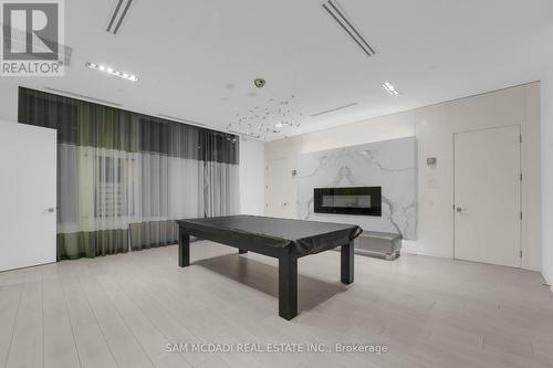 1010 - 110 Marine Parade Drive, Toronto, ON - Indoor Photo Showing Other Room