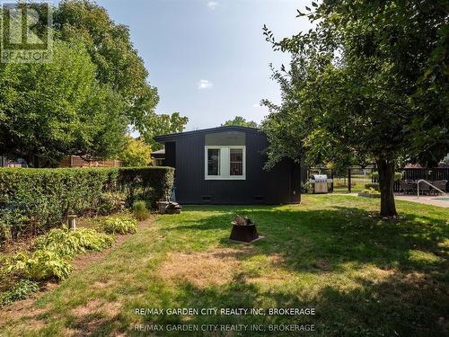 46 Henley Drive, St. Catharines (Martindale Pond), ON - Outdoor