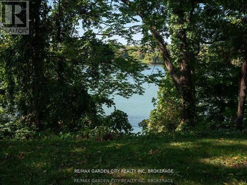 46 Henley Drive, St. Catharines (Martindale Pond), ON - 