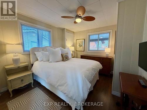 2107 Hambly Lane, Frontenac (Frontenac South), ON - Indoor Photo Showing Bedroom