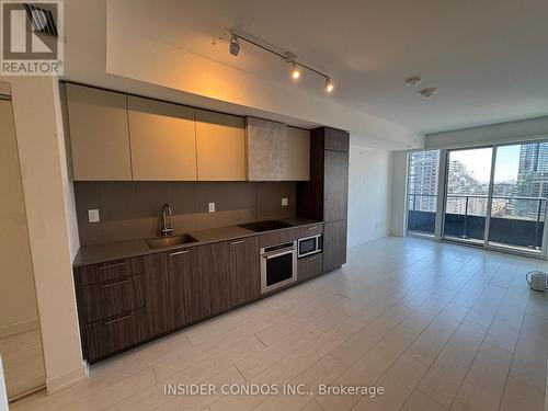 1611 - 19 Western Battery Road, Toronto, ON - Indoor Photo Showing Kitchen