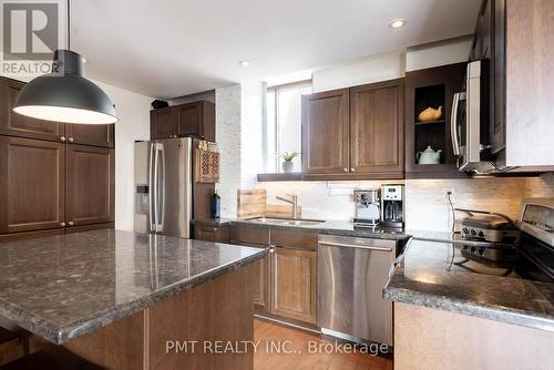 801 - 95 Lombard Street, Toronto, ON - Indoor Photo Showing Kitchen