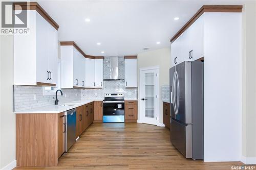 355 Sharma Lane, Saskatoon, SK - Indoor Photo Showing Kitchen With Upgraded Kitchen