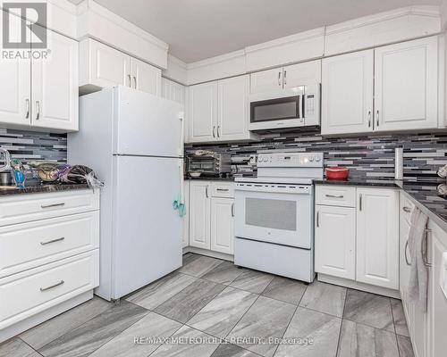 73 Edgar Drive, London North, ON - Indoor Photo Showing Kitchen