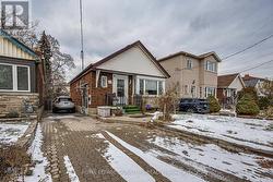 418 O' CONNOR DRIVE  Toronto, ON M4J 2W3