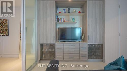 5102 - 488 University Avenue, Toronto, ON - Indoor Photo Showing Other Room