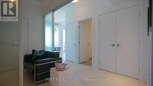 5102 - 488 University Avenue, Toronto, ON - Indoor Photo Showing Other Room