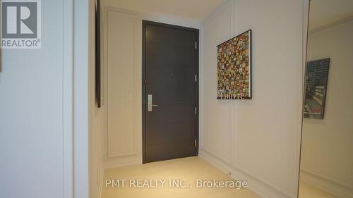 5102 - 488 University Avenue, Toronto, ON -  Photo Showing Other Room