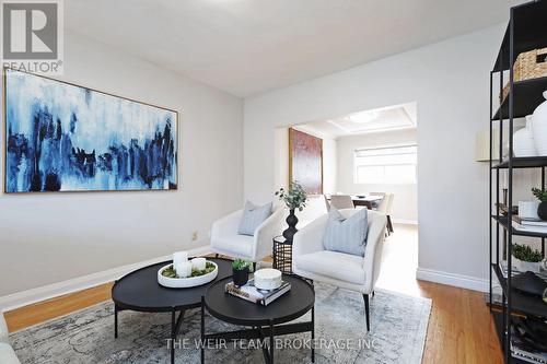 157 Mortimer Avenue, Toronto, ON - Indoor Photo Showing Living Room