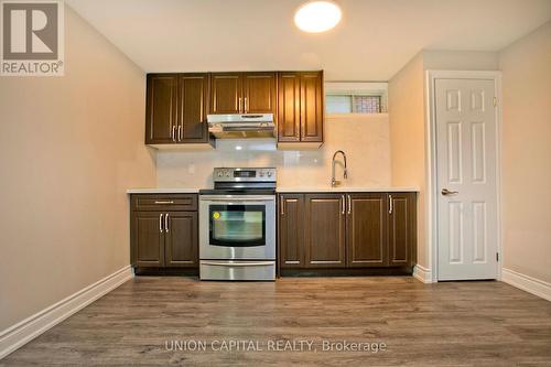 Lower - 57 Belvedere Cres Crescent, Richmond Hill, ON - Indoor Photo Showing Kitchen