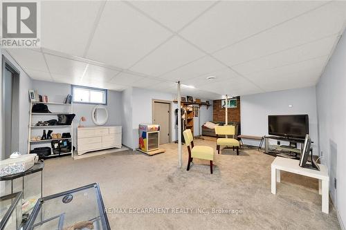 226 Carluke Road E, Hamilton, ON - Indoor