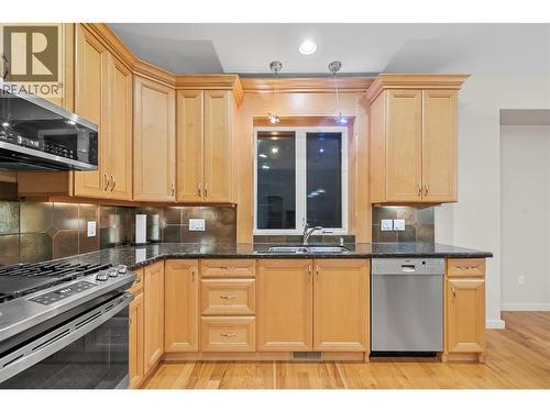 2470 24 Avenue Ne, Salmon Arm, BC - Indoor Photo Showing Kitchen With Double Sink