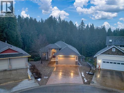 2470 24 Avenue Ne, Salmon Arm, BC - Outdoor