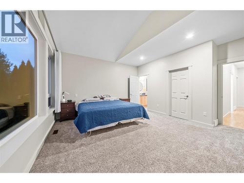 2470 24 Avenue Ne, Salmon Arm, BC - Indoor Photo Showing Bedroom