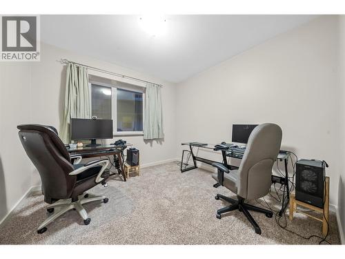 2470 24 Avenue Ne, Salmon Arm, BC - Indoor Photo Showing Office
