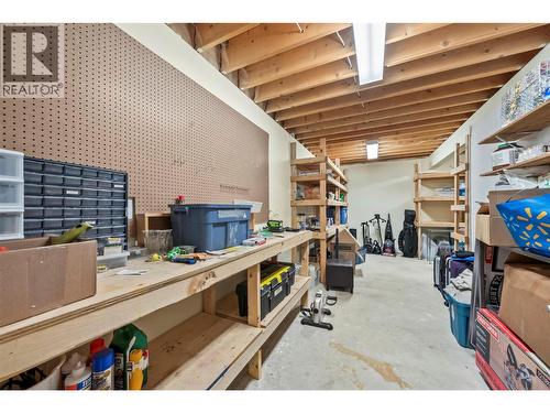 2470 24 Avenue Ne, Salmon Arm, BC - Indoor