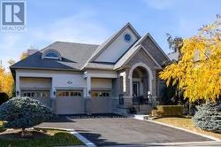 203 HUNTERWOOD CHASE  Vaughan, ON L6A 4A8