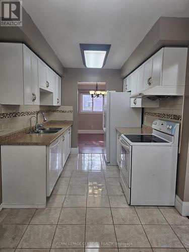 46 Donna Drive, Brampton, ON - Indoor Photo Showing Kitchen With Double Sink