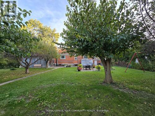 100 Langstaff Road, Richmond Hill, ON - Outdoor