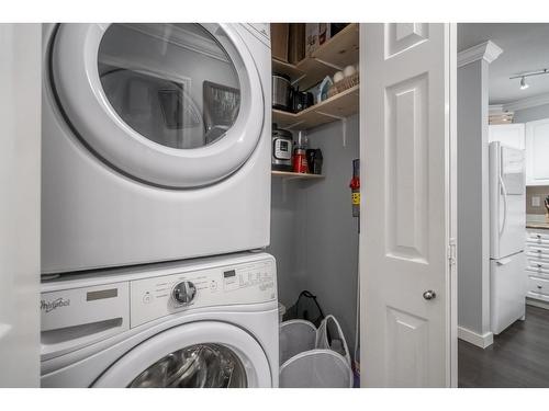 314 6359 198 Street, Langley, BC - Indoor Photo Showing Laundry Room