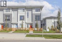 425 Belmont Avenue SW  Calgary, AB T2X 4P2