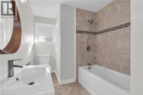 Upper Unit - 220 Bruce Street, Kitchener, ON - Indoor Photo Showing Bathroom