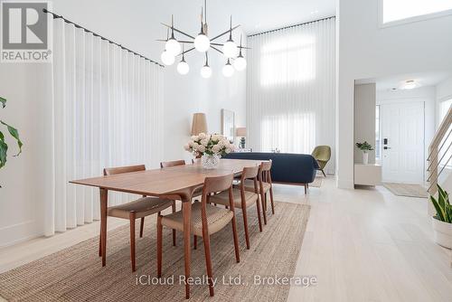 5389 Kindos Street, Burlington, ON - Indoor Photo Showing Dining Room