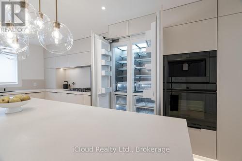 5389 Kindos Street, Burlington, ON - Indoor