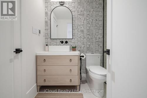 5389 Kindos Street, Burlington, ON - Indoor Photo Showing Bathroom