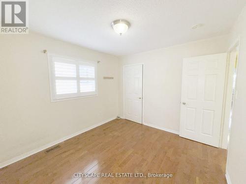 Bedroom #2 - 3310 Crimson King Circle, Mississauga, ON - Indoor Photo Showing Other Room