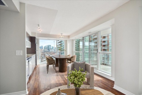 1410-100 Western Battery Road, Toronto, ON - Indoor Photo Showing Dining Room