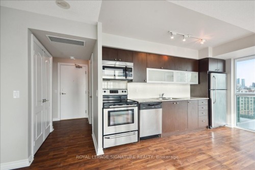 1410-100 Western Battery Road, Toronto, ON - Indoor Photo Showing Kitchen With Stainless Steel Kitchen
