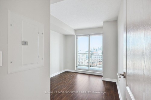 1410-100 Western Battery Road, Toronto, ON - Indoor Photo Showing Other Room