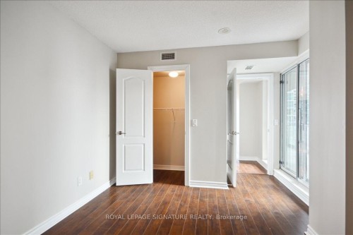 1410-100 Western Battery Road, Toronto, ON - Indoor Photo Showing Other Room