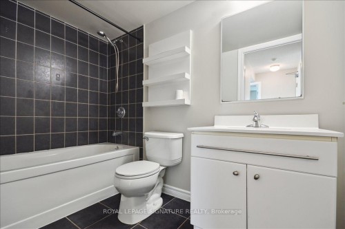 1410-100 Western Battery Road, Toronto, ON - Indoor Photo Showing Bathroom
