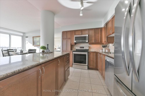Ph306-18 Valley Woods Road, Toronto, ON - Indoor Photo Showing Kitchen With Stainless Steel Kitchen With Upgraded Kitchen