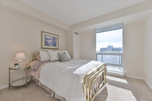 Ph306-18 Valley Woods Road, Toronto, ON - Indoor Photo Showing Bedroom