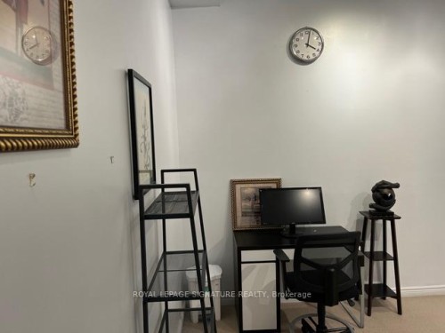 Main-208 Carlton Street, Toronto, ON - Indoor