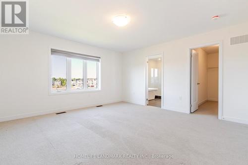 141 Lumb Drive, Cambridge, ON - Indoor Photo Showing Other Room