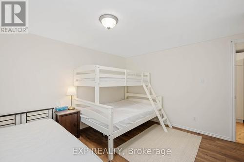568 Mallard Circle, Selwyn, ON - Indoor Photo Showing Bedroom