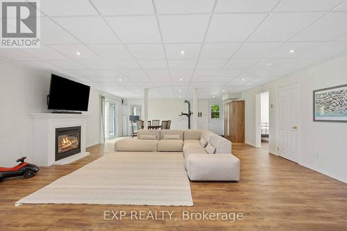 568 Mallard Circle, Selwyn, ON - Indoor Photo Showing Living Room With Fireplace